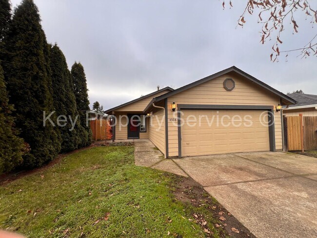 Foto del edificio - Charming Home in Quiet Image Neighborhood