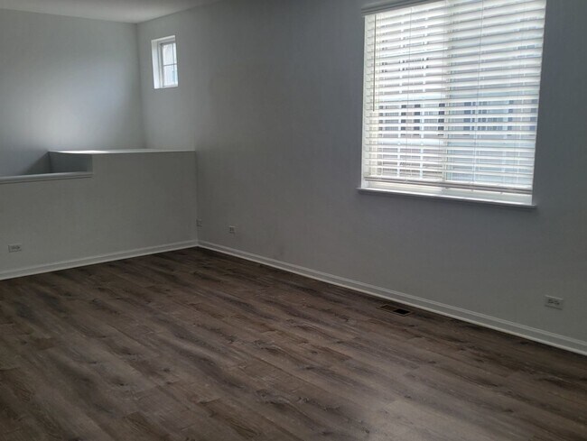 Foto del edificio - 441 Evergreen Cir