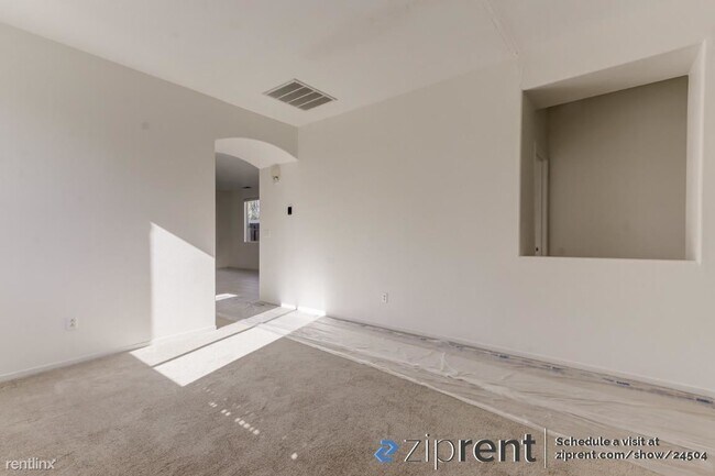Foto del edificio - 3 br, 2 bath House - 9392 Lakepoint Drive,...