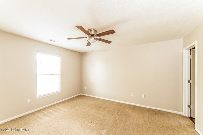 Building Photo - 9625 Combs Ln