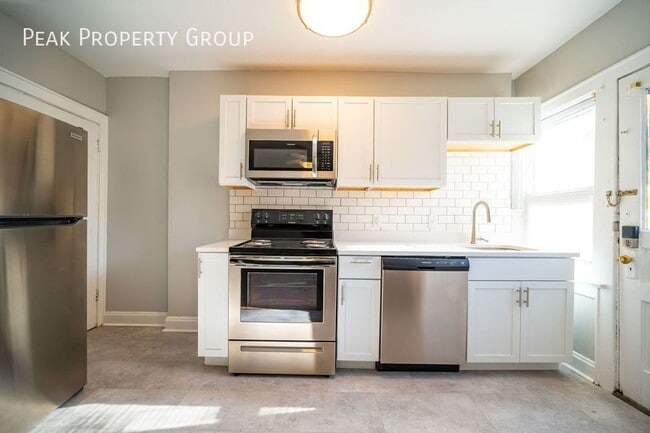 Building Photo - 87-93 Wilber Avenue-2 bedroom