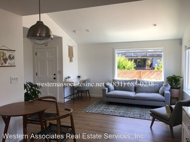 Foto del edificio - 2 br, 1 bath House - 335 Hillcrest Dr.