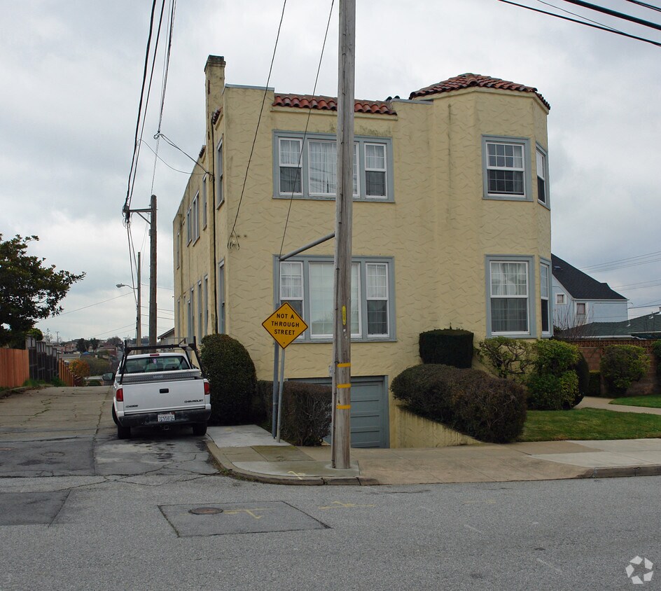 Building Photo - 410 Eucalyptus Ave