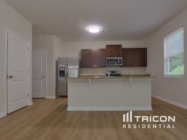 Foto del edificio - 236 Arbor Creek Dr