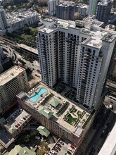 Building Photo - 999 SW 1st Ave