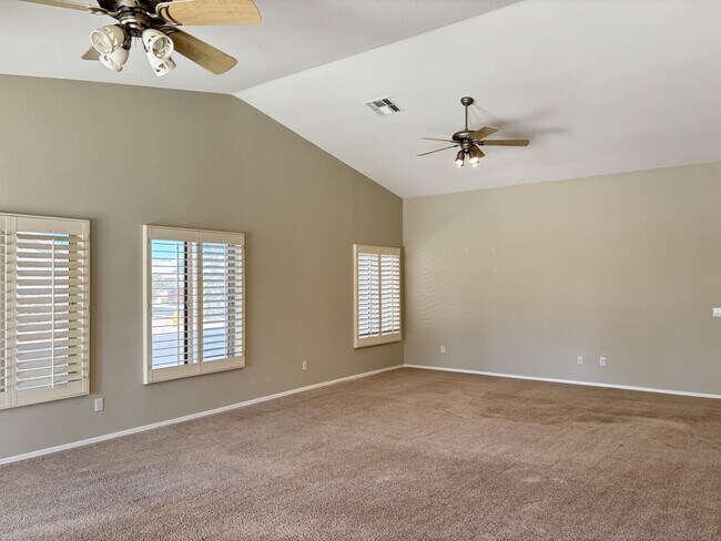 Building Photo - 15011 W Verde Ln
