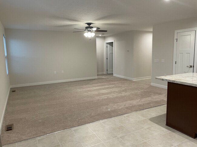 Building Photo - 2501 Mcclouds Sq