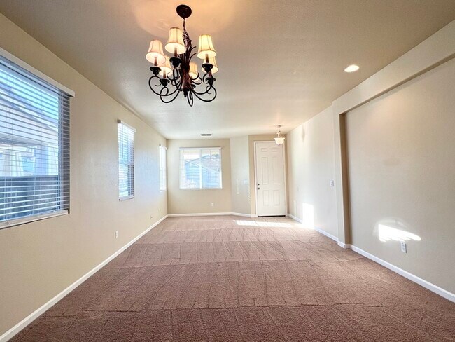 Foto del edificio - 1732 Hiawatha Dr