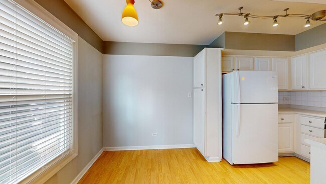 Building Photo - 914 Inverrary Ln