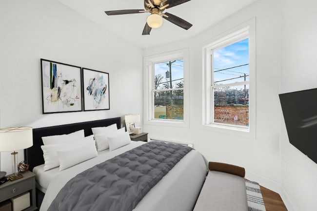 Building Photo - 3337 Reading Rd