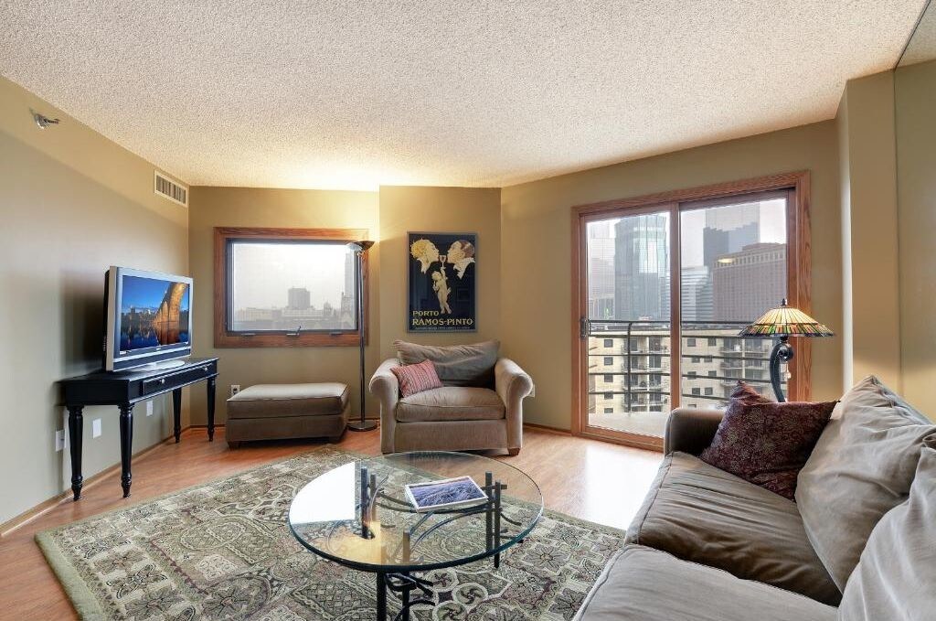 1225 Lasalle Ave Unit 1201, Minneapolis, MN 55403 Condo for Rent in