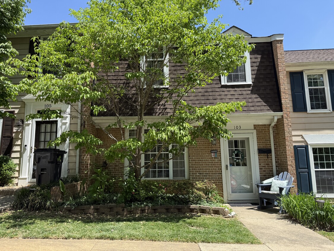 Foto principal - 103 Doncaster Ln