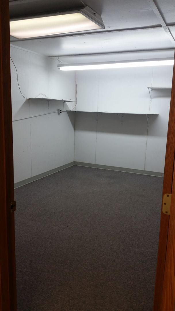 Foto del edificio - 4033 Ottmar Rd NE