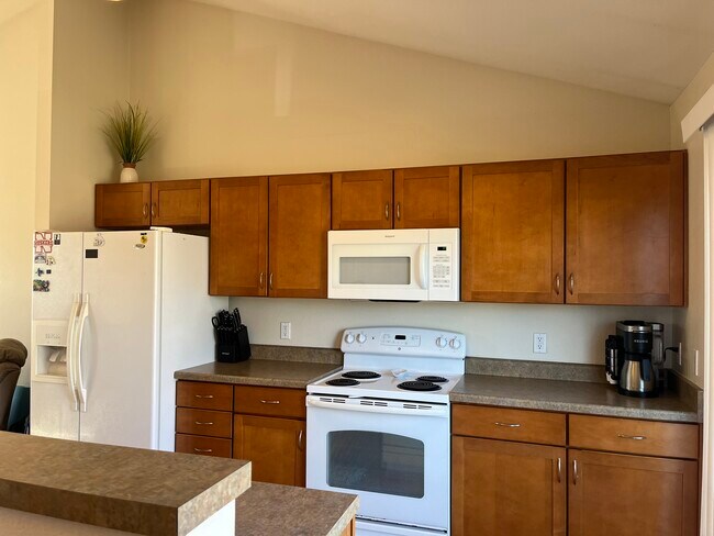 Foto del edificio - 19414 W St