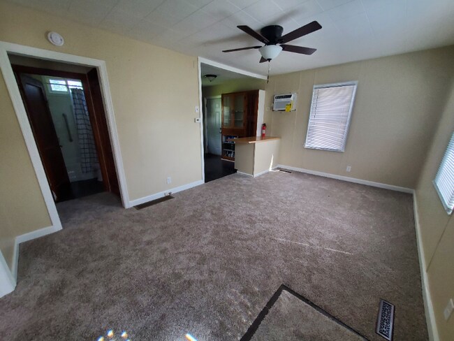 Foto del edificio - 722 Wildwood Dr