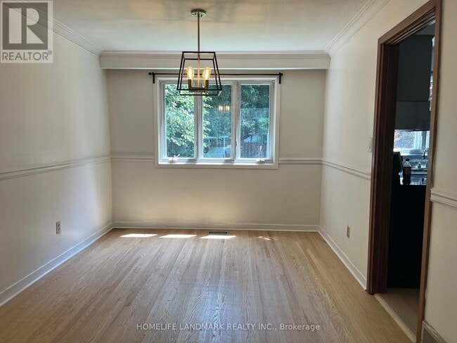Building Photo - 3290 Spruce Ave