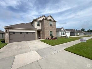 Building Photo - 16119 Loussier Dr