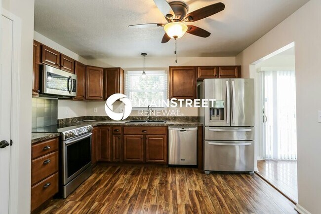 Foto del edificio - 3 Bedroom Pet-Friendly Home in GROVE CITY,...