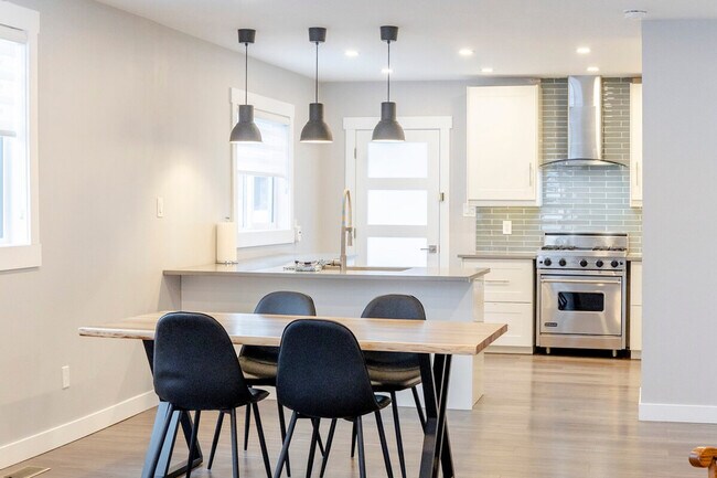 Photo du bâtiment - 1161-1162 2 Ave