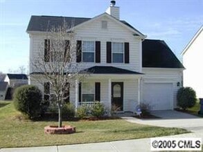 Building Photo - 8139 Chatham Oaks Dr