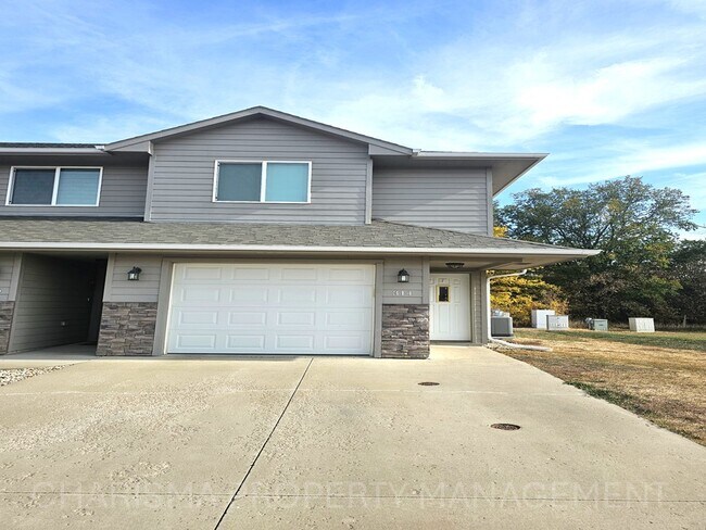 Foto del edificio - 314 Macey Ave