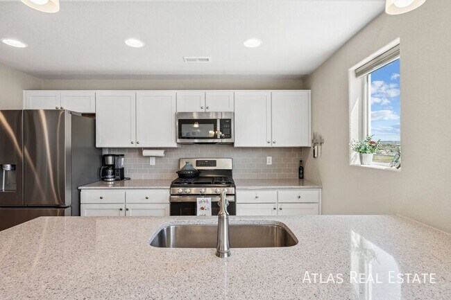 Foto del edificio - 7446 Marbled Wood Pt