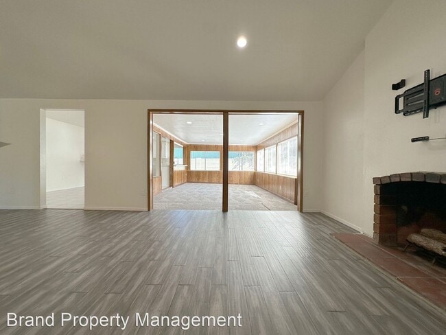 Building Photo - 4 br, 2 bath House - 1103 S. Ambridge St,