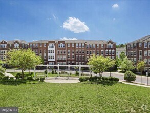 Building Photo - 3037 Rittenhouse Cir