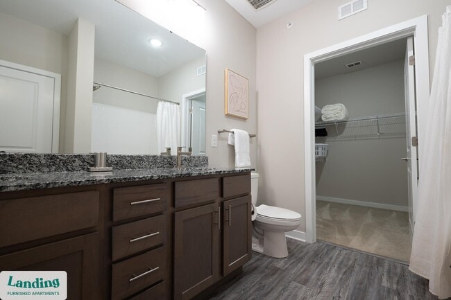 Foto del edificio - 16200 Croft Dr