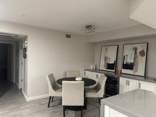 Foto del edificio - 7950 E Starlight Way