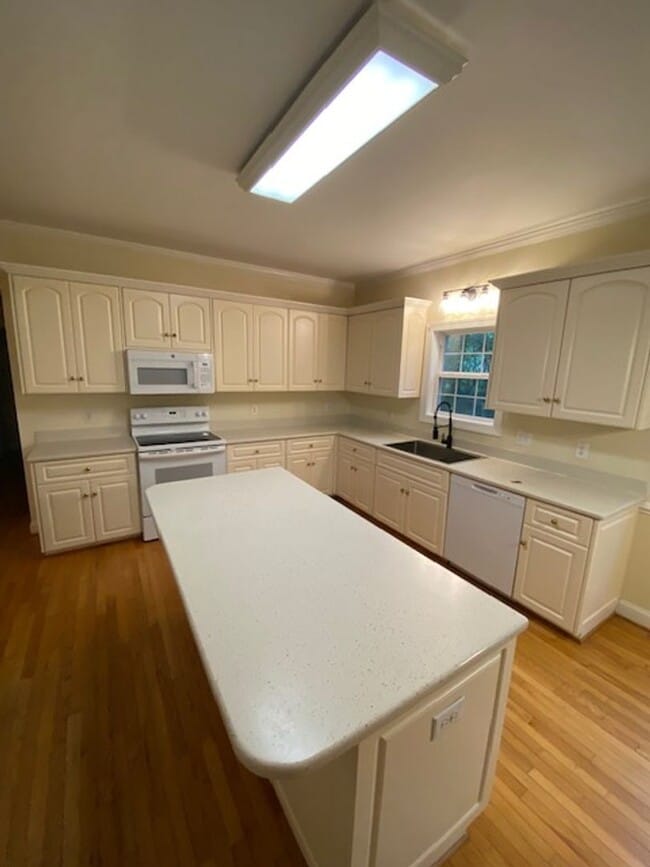 Building Photo - 506 Eagle Pointe Dr