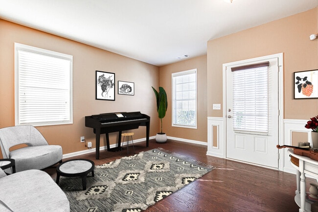 Building Photo - 277 Collingsworth Trace NE