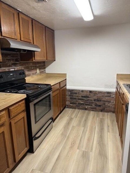 Foto del edificio - 1824 SW 67th Terrace