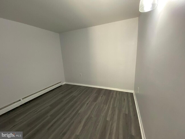 Foto del edificio - 4516 Kenwood Dr