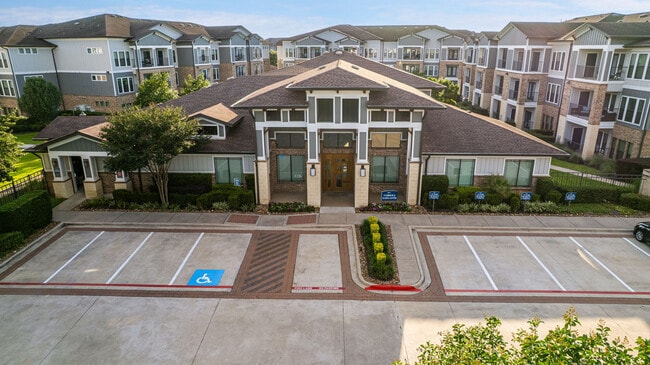 Leasing Office - Parkside Apartments