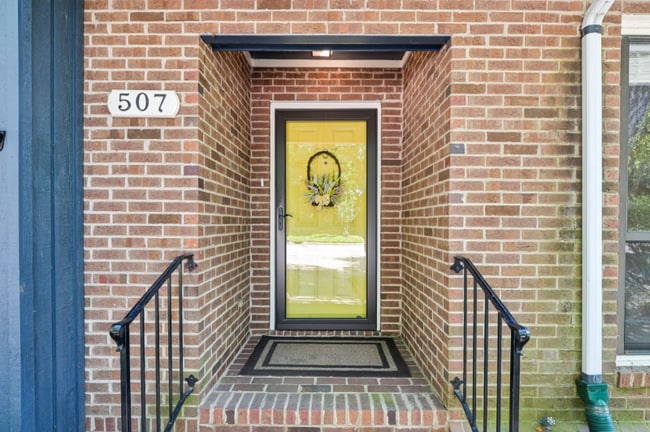 Foto del edificio - 507 Apple Ln