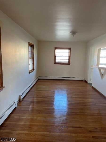Primary Photo - 222 Park Ave