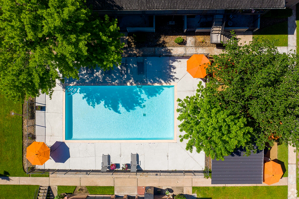 Resort-style pools - Jacinto Palms