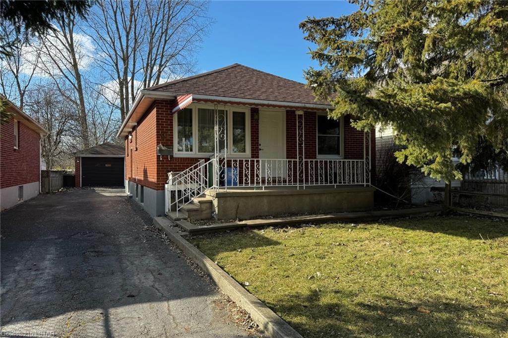Photo principale - 2 Bed | 1 Bath – Basement Unit in Quiet Re...