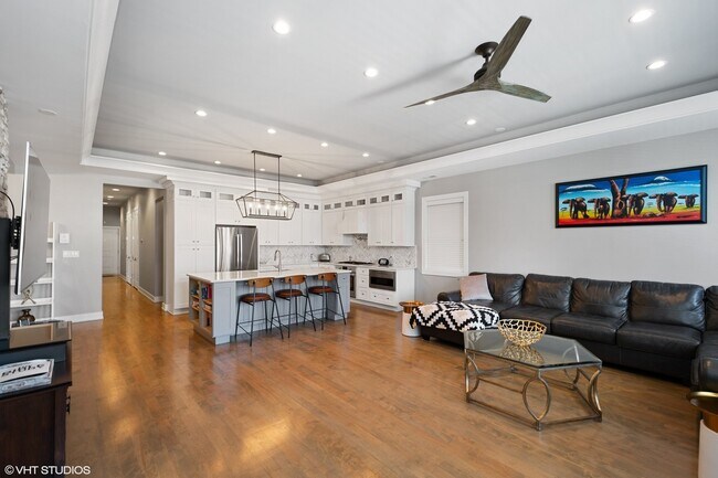 Foto del edificio - 441 E Oakwood Blvd