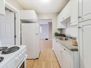 Building Photo - Parkland Village