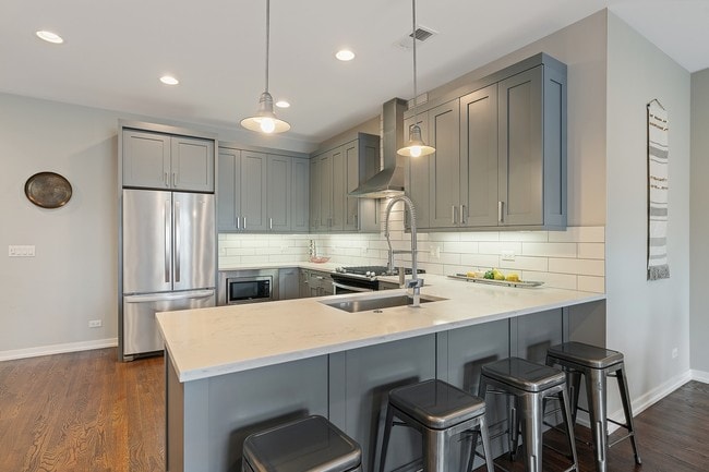 Building Photo - 5 N Oakley Blvd