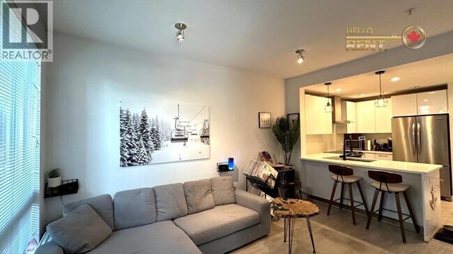 Photo du bâtiment - 733 3rd St W