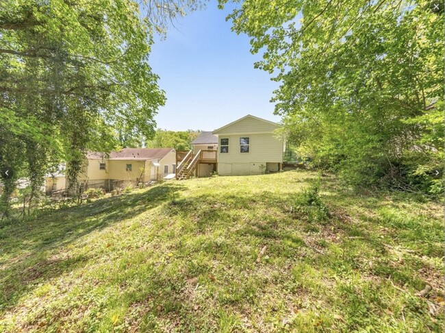 Building Photo - 407 Collier Ridge Dr NW