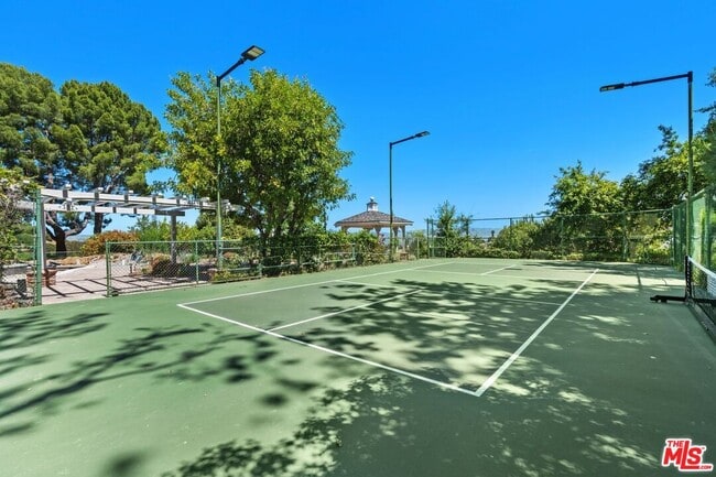 Foto del edificio - 21663 Ulmus Dr