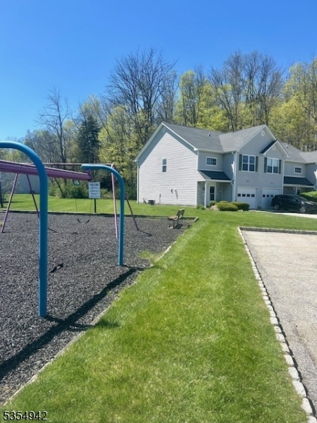 Building Photo - 30 Druid Ln