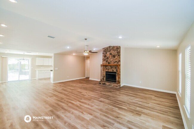 Building Photo - 10491 Epson Ln