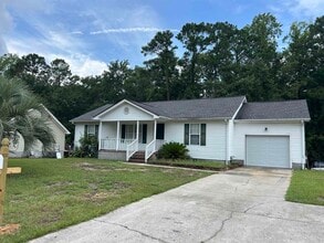 Building Photo - 635 Blackstone Dr