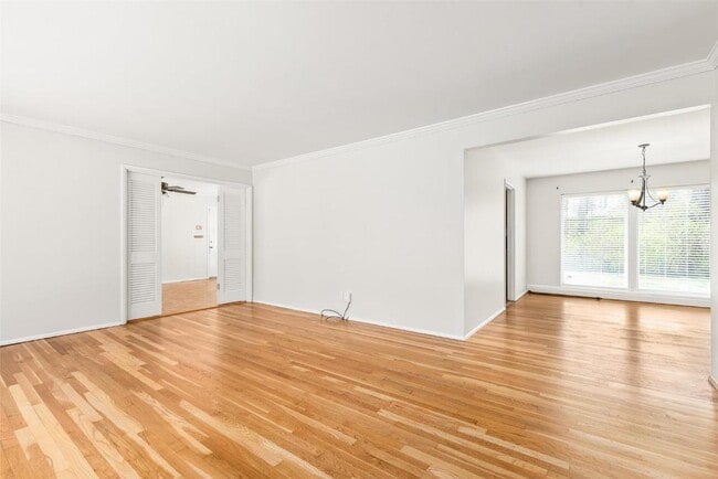 Foto del edificio - 767 Wenneker Dr