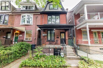 Building Photo - 204 Roxton Rd